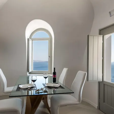 Elite Luxury 5* Oia