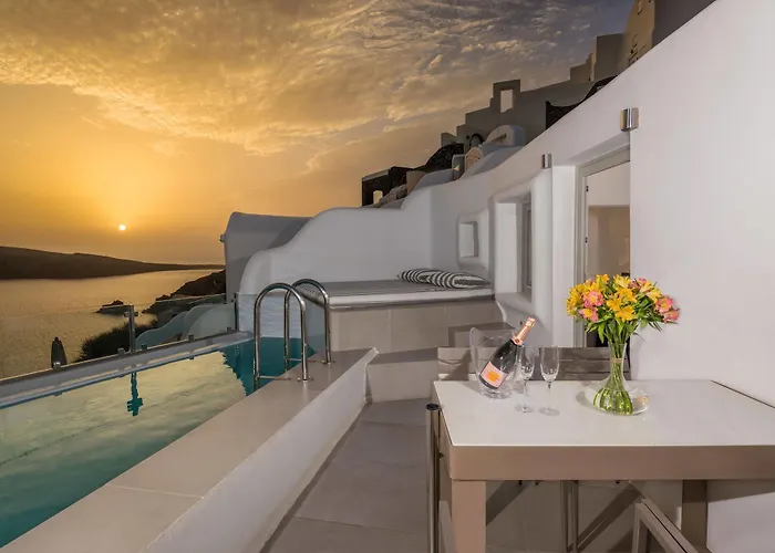 Elite Luxury Oia (Santorini)