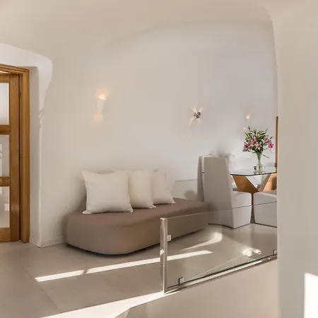 Elite Luxury Oia