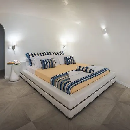 מלון Elite Luxury